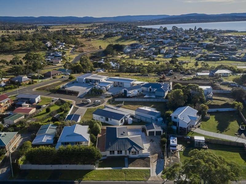 35 Gordon Street, Swansea TAS 7190