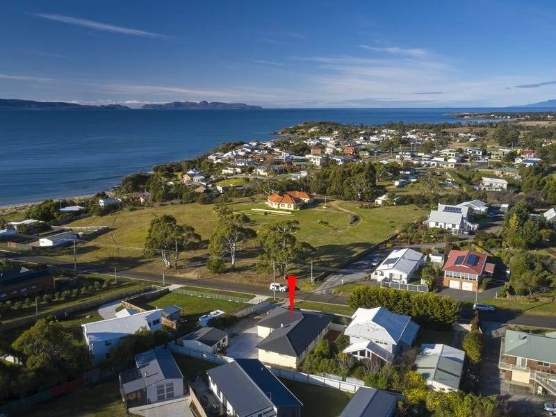 35 Gordon Street, Swansea TAS 7190