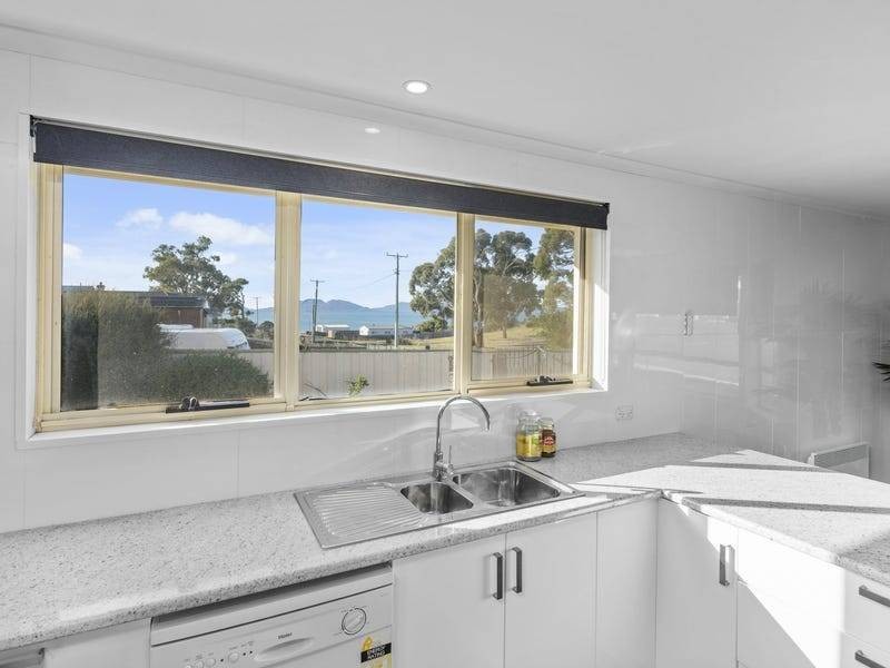 35 Gordon Street, Swansea TAS 7190