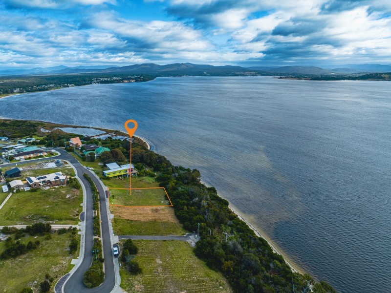 32 Kiama Parade, Akaroa TAS 7216