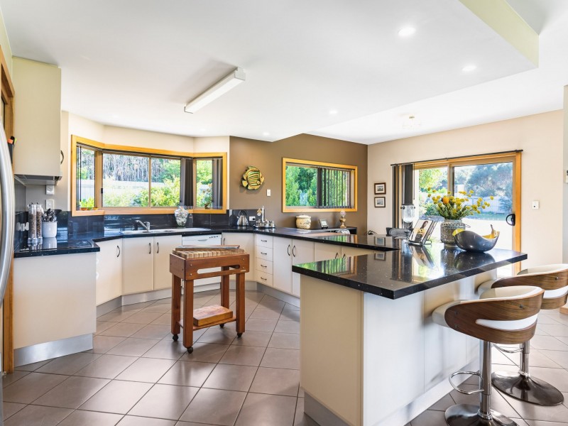 2/484 Binalong Bay Road, St Helens TAS 7216