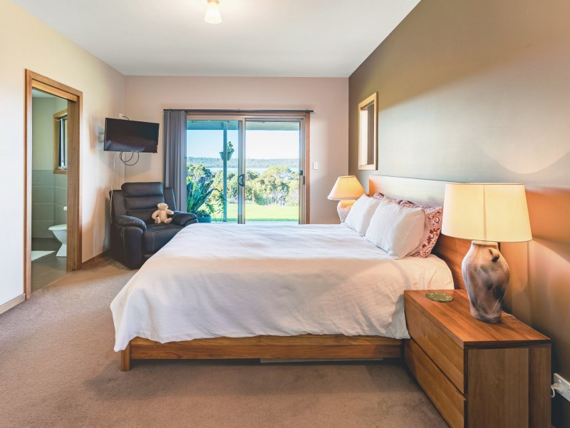 2/484 Binalong Bay Road, St Helens TAS 7216