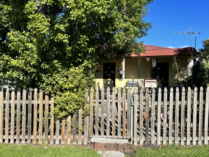 1 Lindsay Parade, St Helens TAS 7216