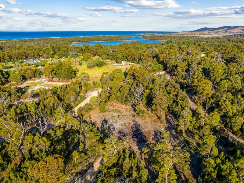 33 Upper Scamander Road, Scamander TAS 7215