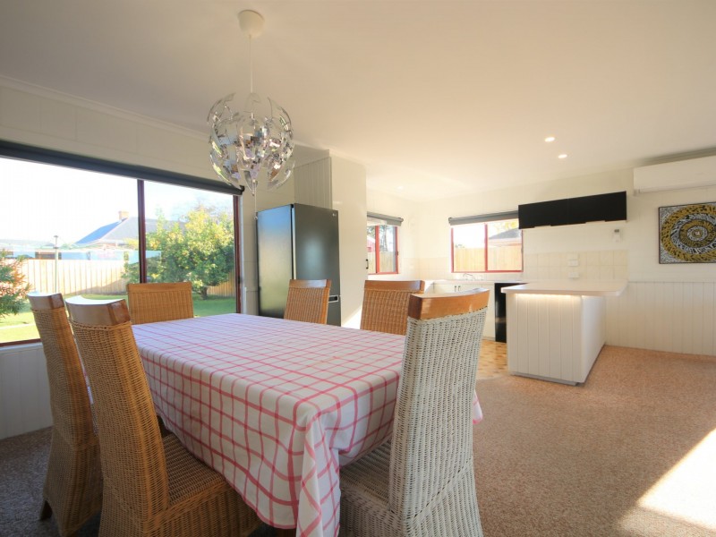 11 Lindsay Parade, St Helens TAS 7216