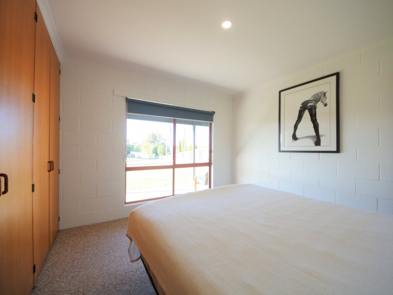 11 Lindsay Parade, St Helens TAS 7216