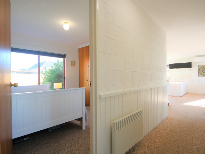 11 Lindsay Parade, St Helens TAS 7216