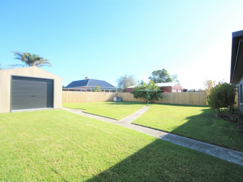 11 Lindsay Parade, St Helens TAS 7216