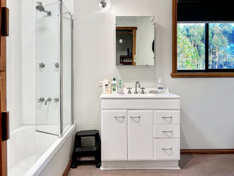 2 Long Hill Place, St Helens TAS 7216