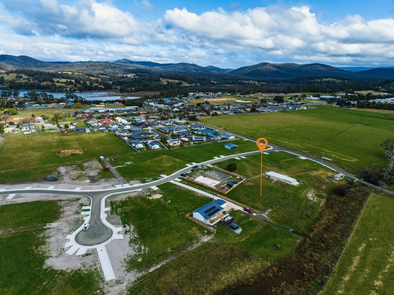 11 Annabel Drive, St Helens TAS 7216