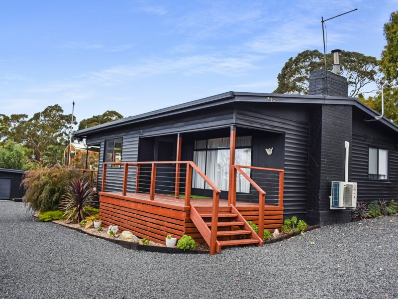 11 Hilltop Drive, Binalong Bay TAS 7216