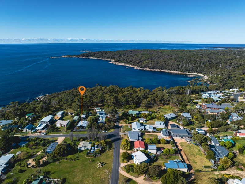 11 Hilltop Drive, Binalong Bay TAS 7216