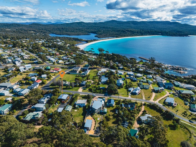 11 Hilltop Drive, Binalong Bay TAS 7216