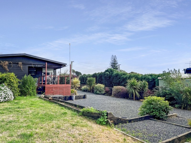 11 Hilltop Drive, Binalong Bay TAS 7216