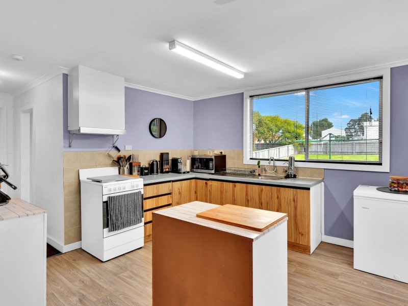 4 Hugh Street, St Marys TAS 7215