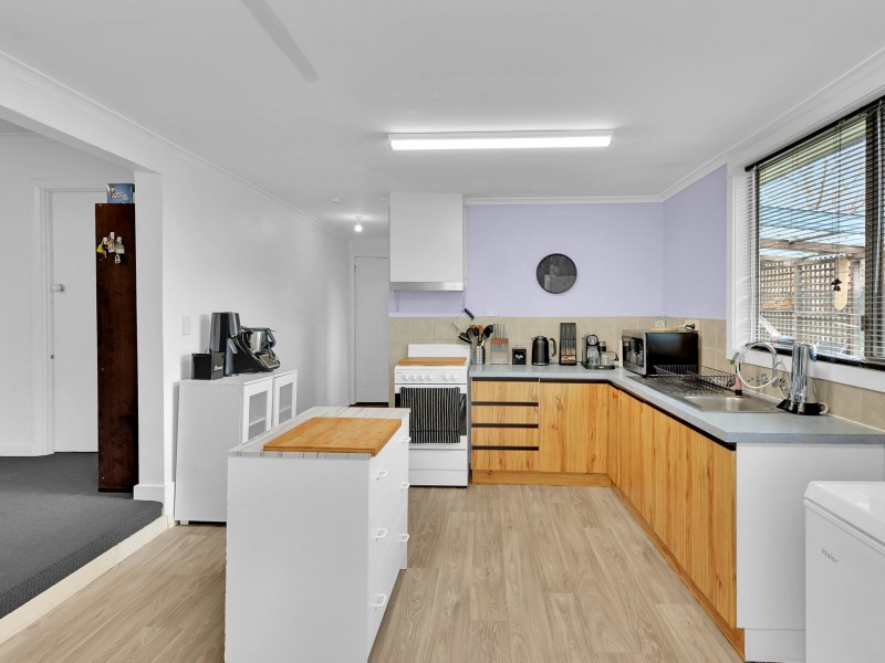 4 Hugh Street, St Marys TAS 7215