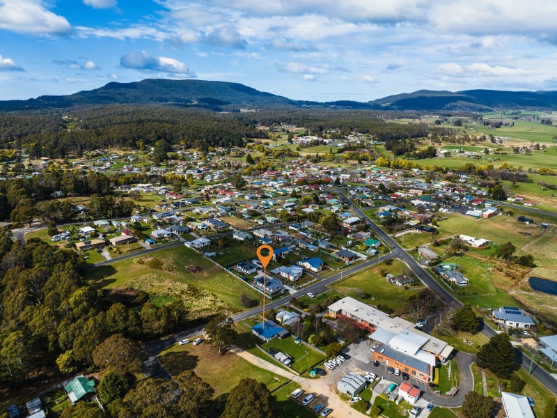 4 Hugh Street, St Marys TAS 7215