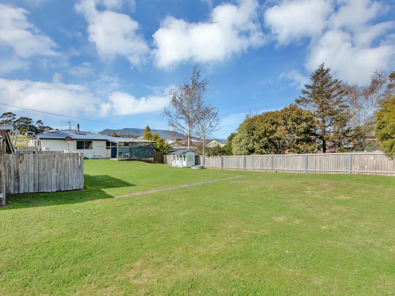 4 Hugh Street, St Marys TAS 7215