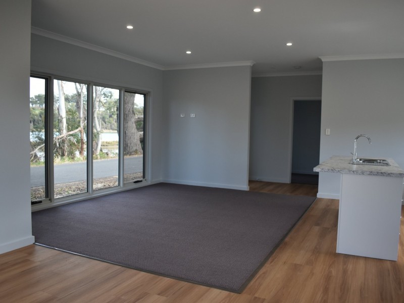 16 Medeas Cove Esplanade, St Helens TAS 7216