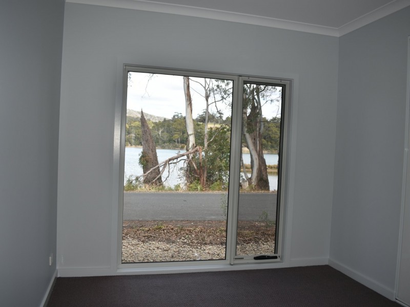 16 Medeas Cove Esplanade, St Helens TAS 7216