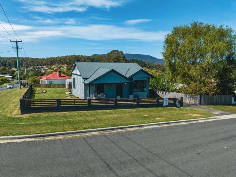 9 Cameron Street, St Marys TAS 7215