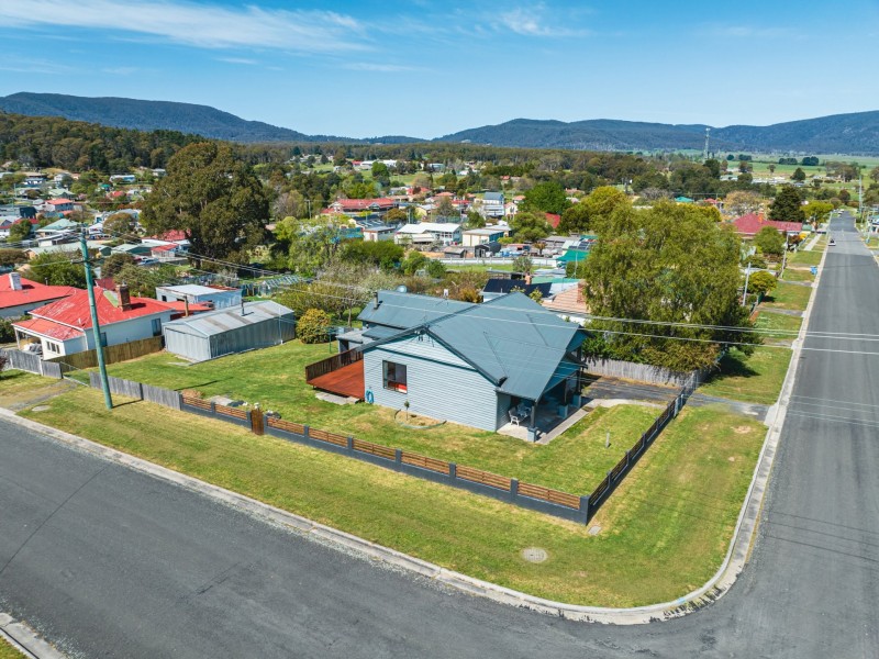 9 Cameron Street, St Marys TAS 7215