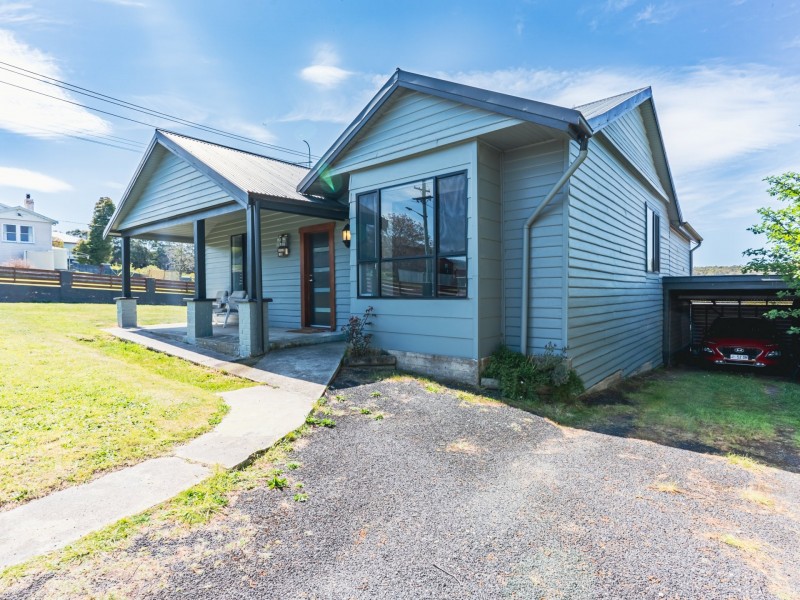 9 Cameron Street, St Marys TAS 7215