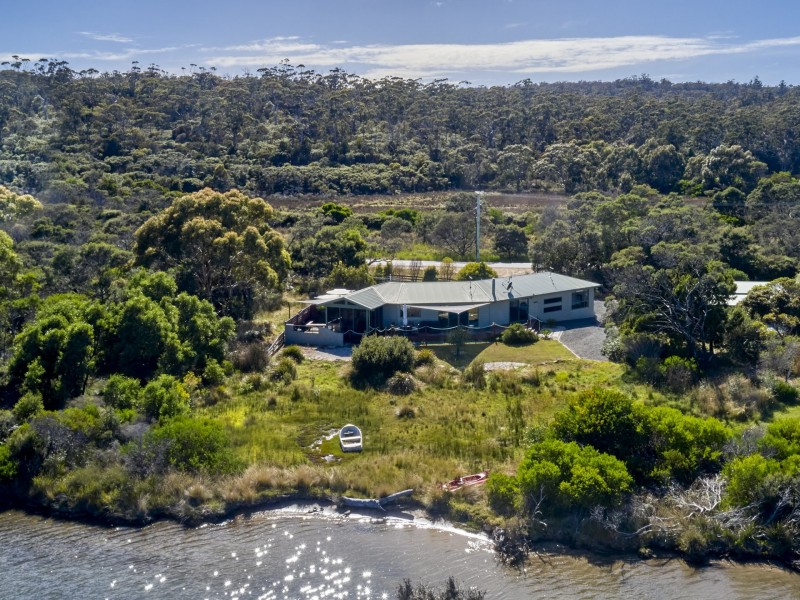 2002 Coles Bay Road, Coles Bay TAS 7215