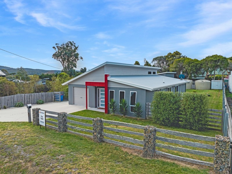 27 Franks Street, Falmouth TAS 7215