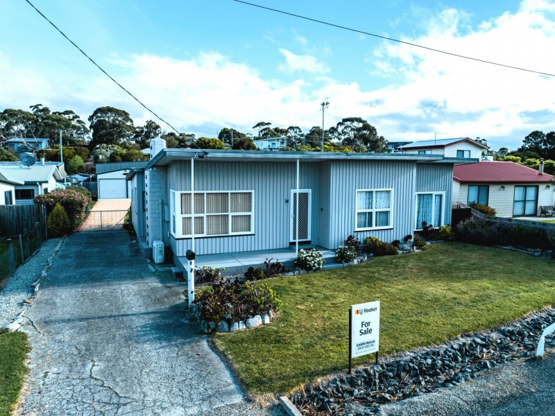 9 Reserve Street, Binalong Bay TAS 7216