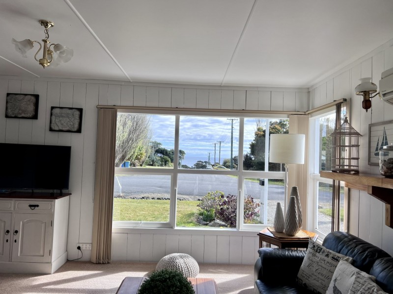 9 Reserve Street, Binalong Bay TAS 7216