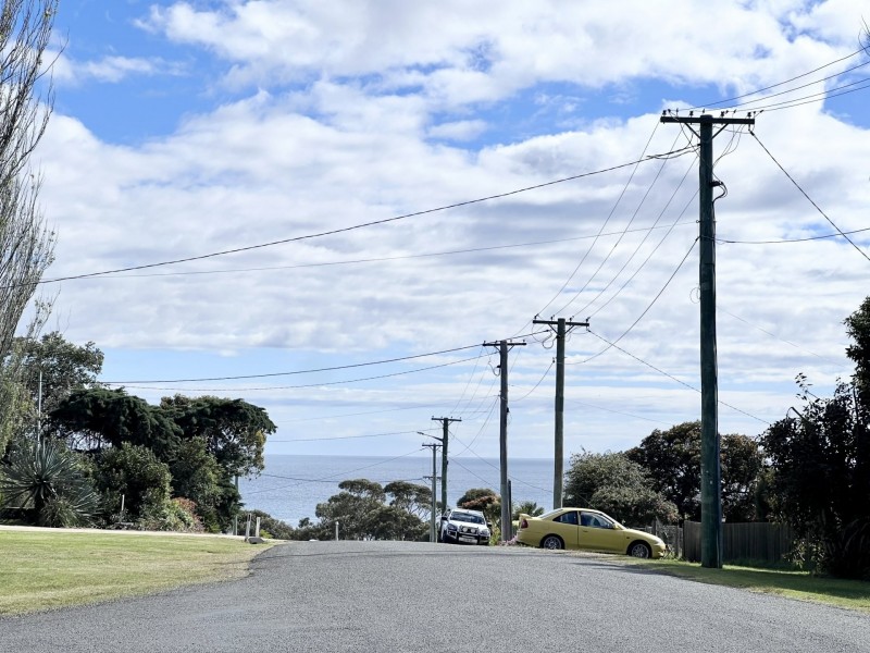 9 Reserve Street, Binalong Bay TAS 7216