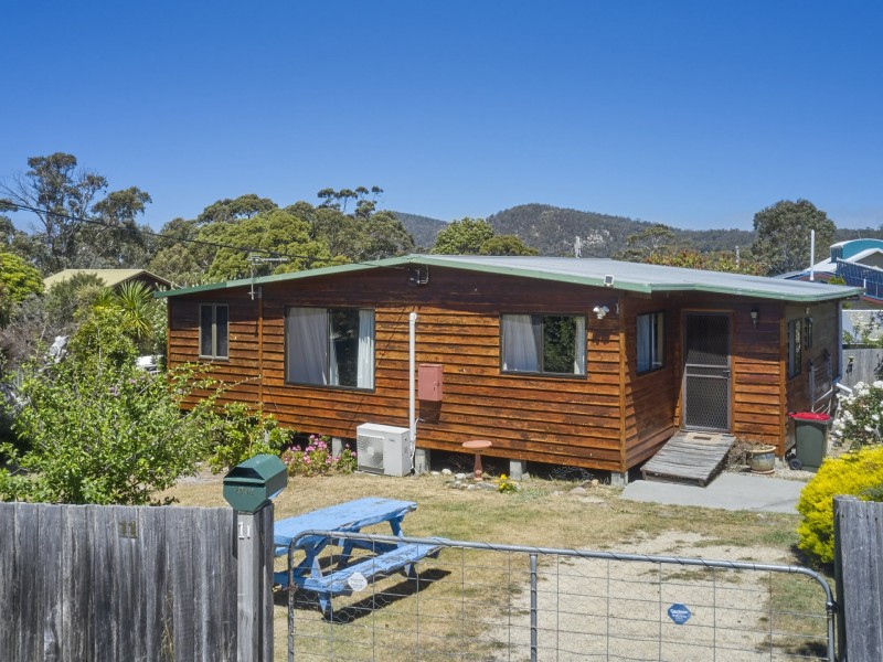 11 Weily Avenue, Bicheno TAS 7215