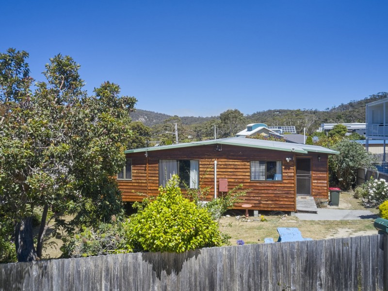11 Weily Avenue, Bicheno TAS 7215