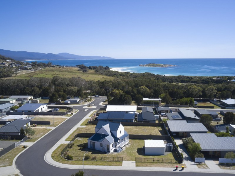 7 Wallace Avenue, Bicheno TAS 7215