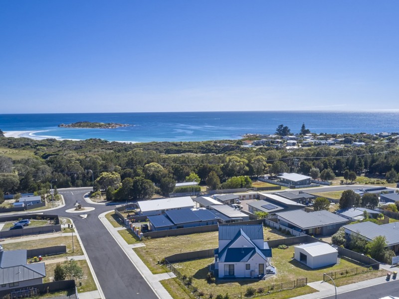 7 Wallace Avenue, Bicheno TAS 7215