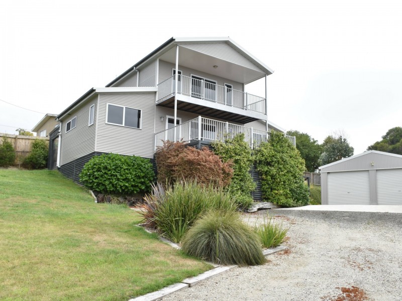 2 Reedy Road, Beaumaris TAS 7215