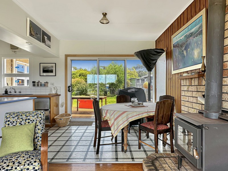 16 Scamander Avenue, Scamander TAS 7215