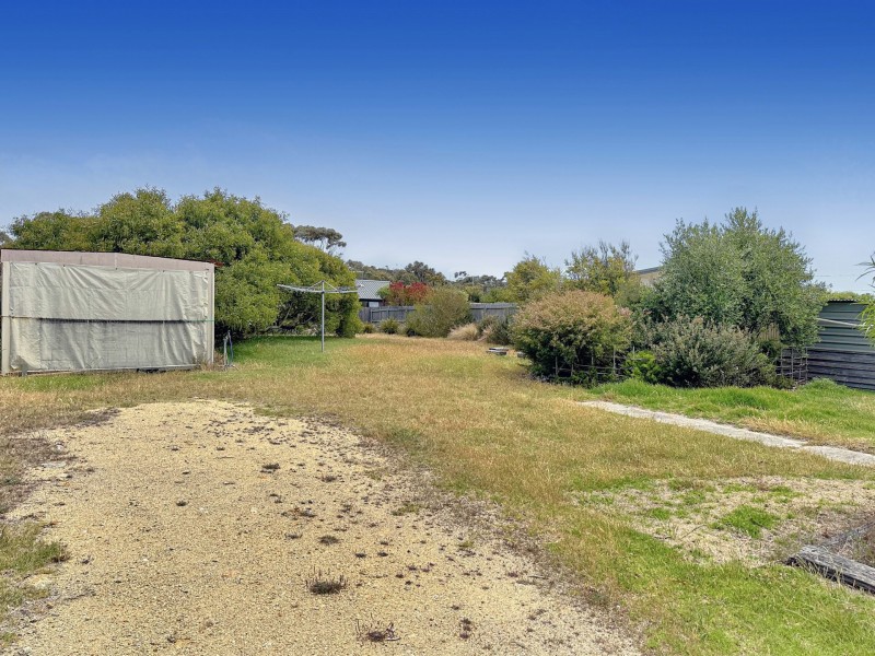 16 Scamander Avenue, Scamander TAS 7215