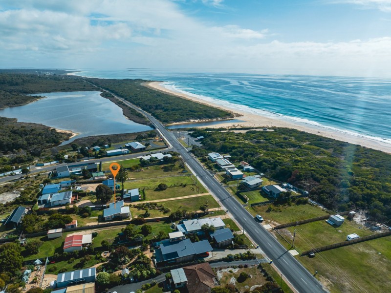 16 Scamander Avenue, Scamander TAS 7215