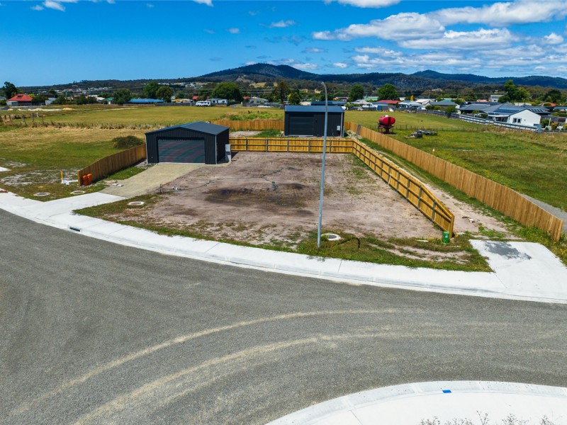 18 Annabel Drive, St Helens TAS 7216