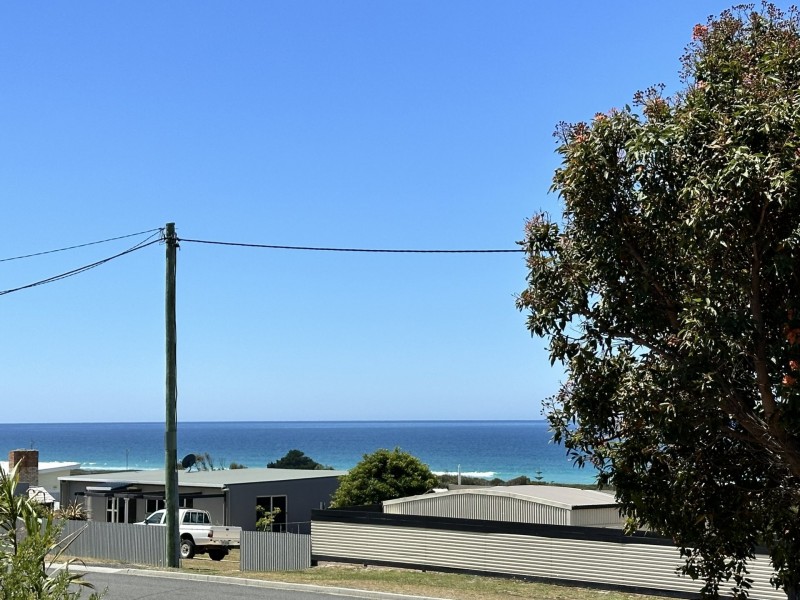 15 Targett Street, Scamander TAS 7215