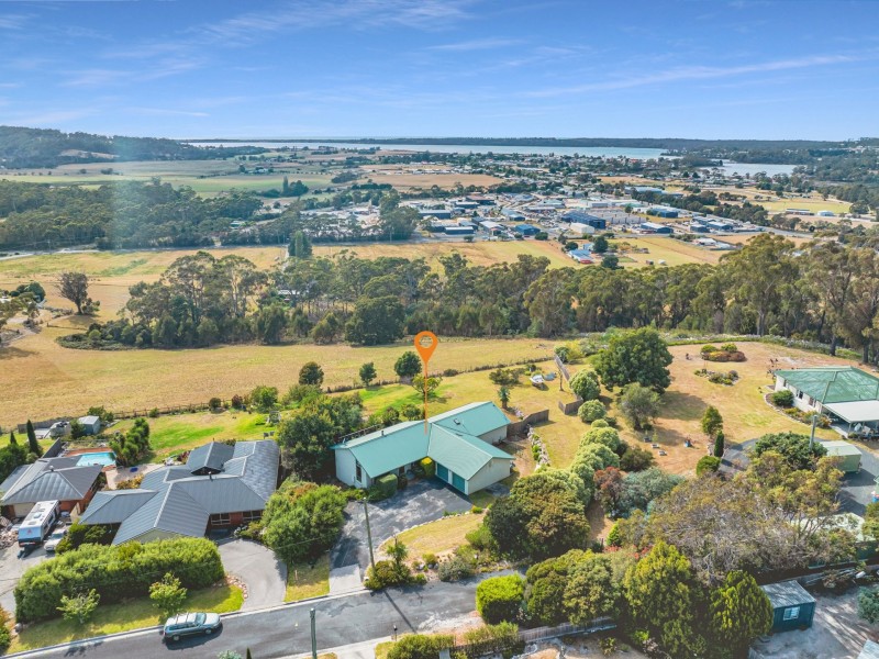 9 View Street, St Helens TAS 7216