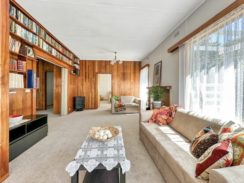 12 Georges Bay Esplanade, St Helens TAS 7216