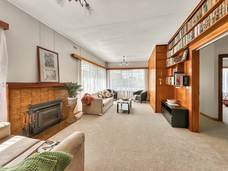 12 Georges Bay Esplanade, St Helens TAS 7216