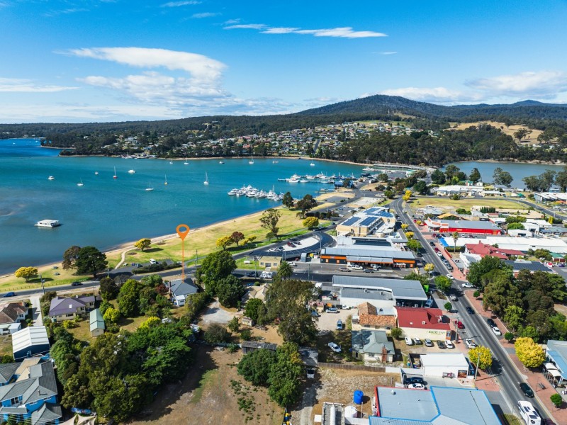 12 Georges Bay Esplanade, St Helens TAS 7216