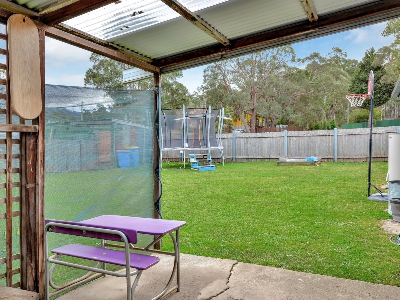 4 Hugh Street, St Marys TAS 7215