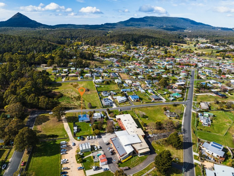 4 Hugh Street, St Marys TAS 7215