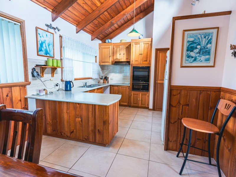 1 Halcyon Grove, St Helens TAS 7216