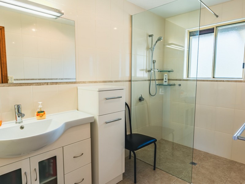 1 Halcyon Grove, St Helens TAS 7216